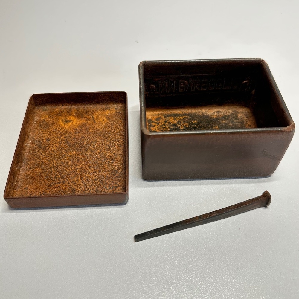 Jan Barboglio Iron Trinket Box‎ w/Lid Nail Rustic Mexican Hand Forged Signed